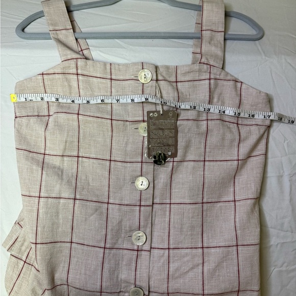 MNG mango Cream and Red Boxy Crop Top - Picture 12 of 13